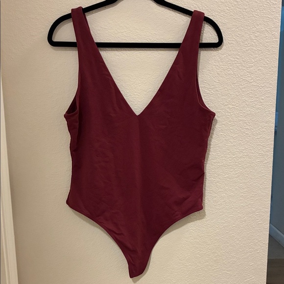 Aritzia  BABATON bodysuit - Picture 2 of 6